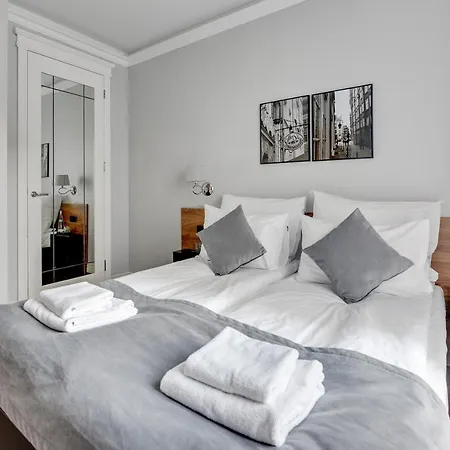 Waterlane Riverside - Spa, Pool, Gym & Parking By Downtown Apartment *